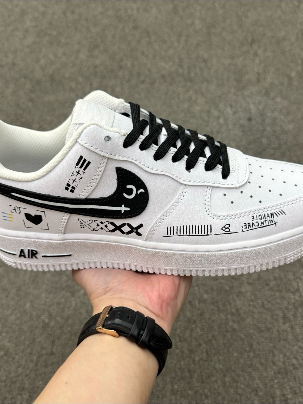 Nike Air Force 1 Hand-Painted Graffiti Custom Edition